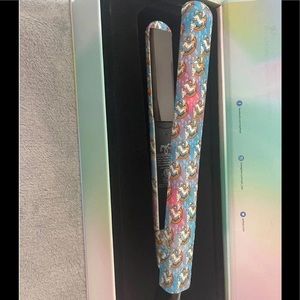 Pyt flat iron/matching brush